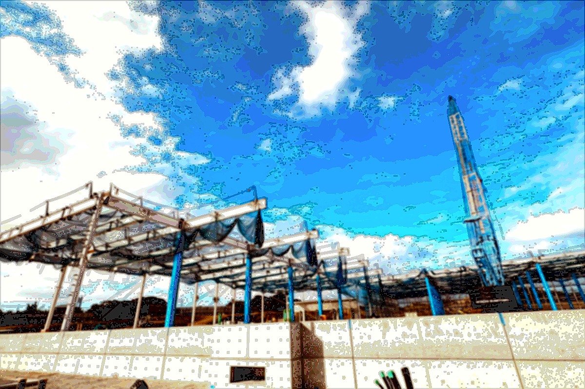 鉄骨工事現場